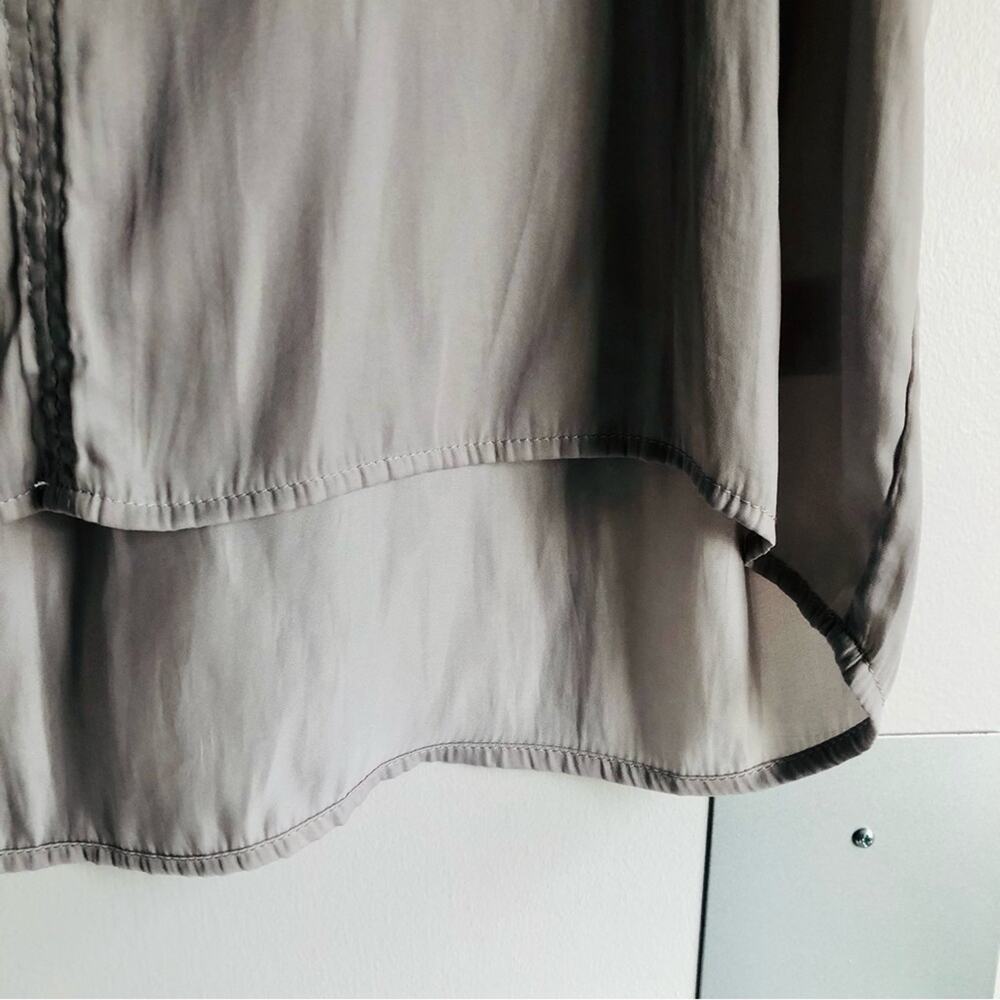 Miou Muse Silky Dropped Shoulder V-Neck Silver Gray Blouse Women's Size M - Picture 5 of 8